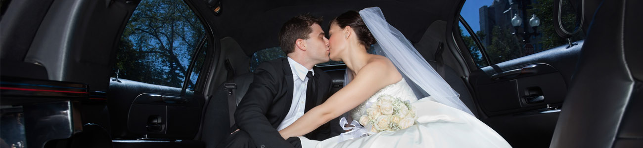 limo-couple-1400x300